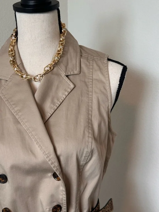 Banana Republic Sleeveless Trench Dress (belt & necklace NOT INCLUDED) - Picture 2 of 7